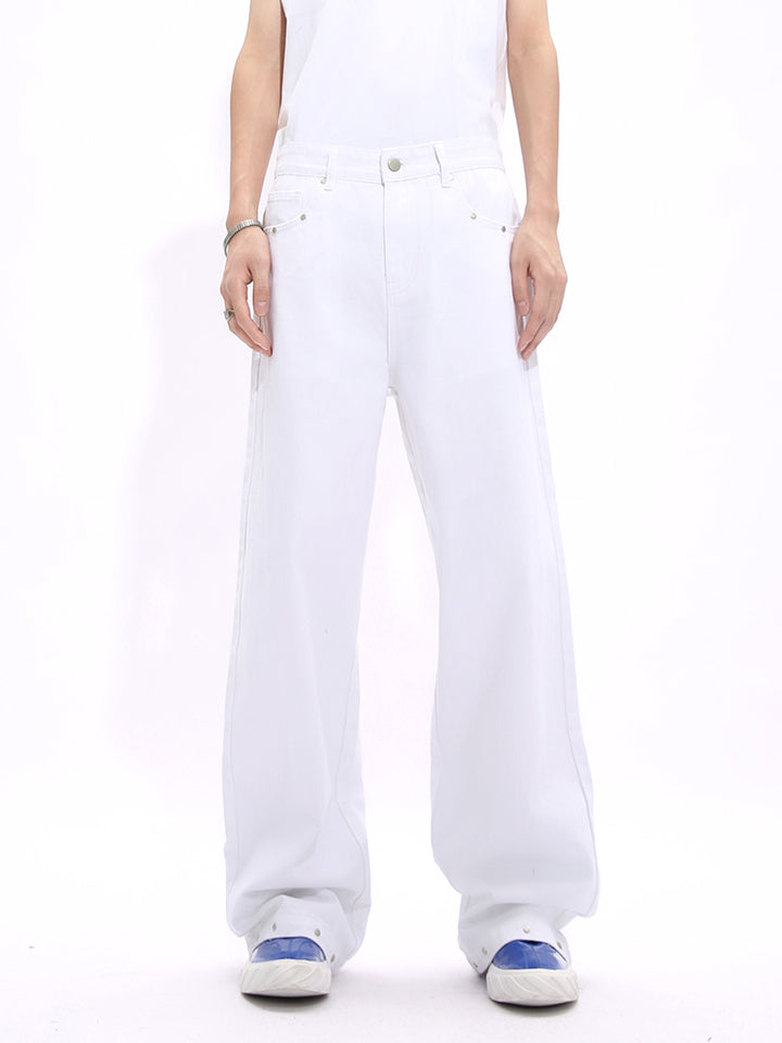 Lockere gerade Nieten-Design-Jeans 