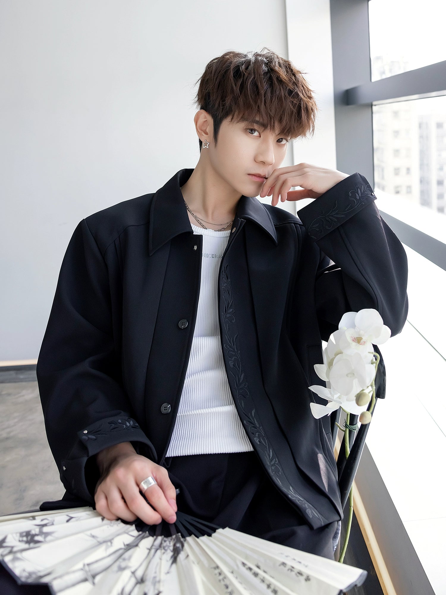 معطف جاكيت مطرز على الطراز الصيني 