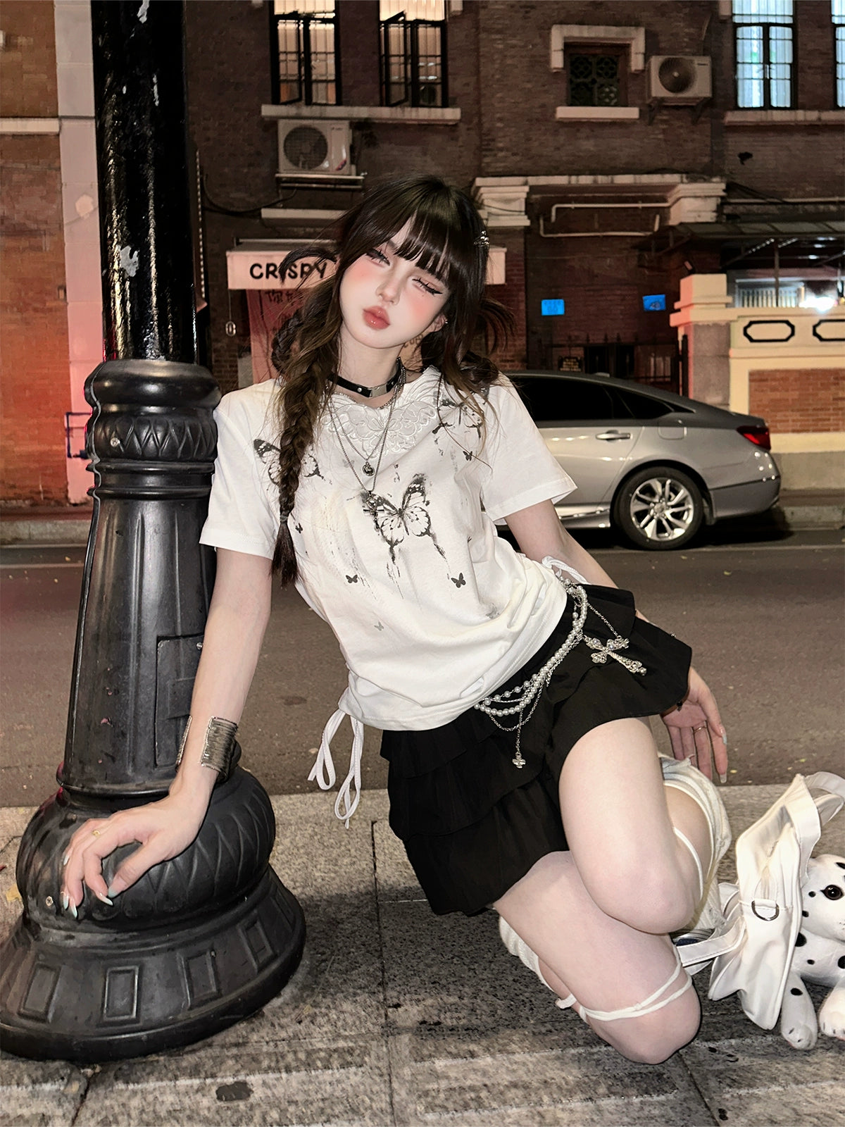 나비 프린트 반팔 슬림 티셔츠 