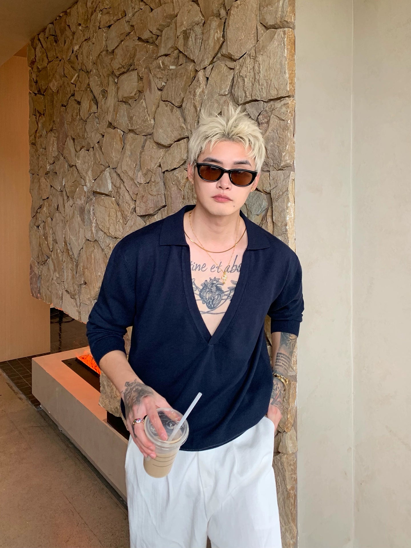 Derin V-Yaka Örgü Kazak 