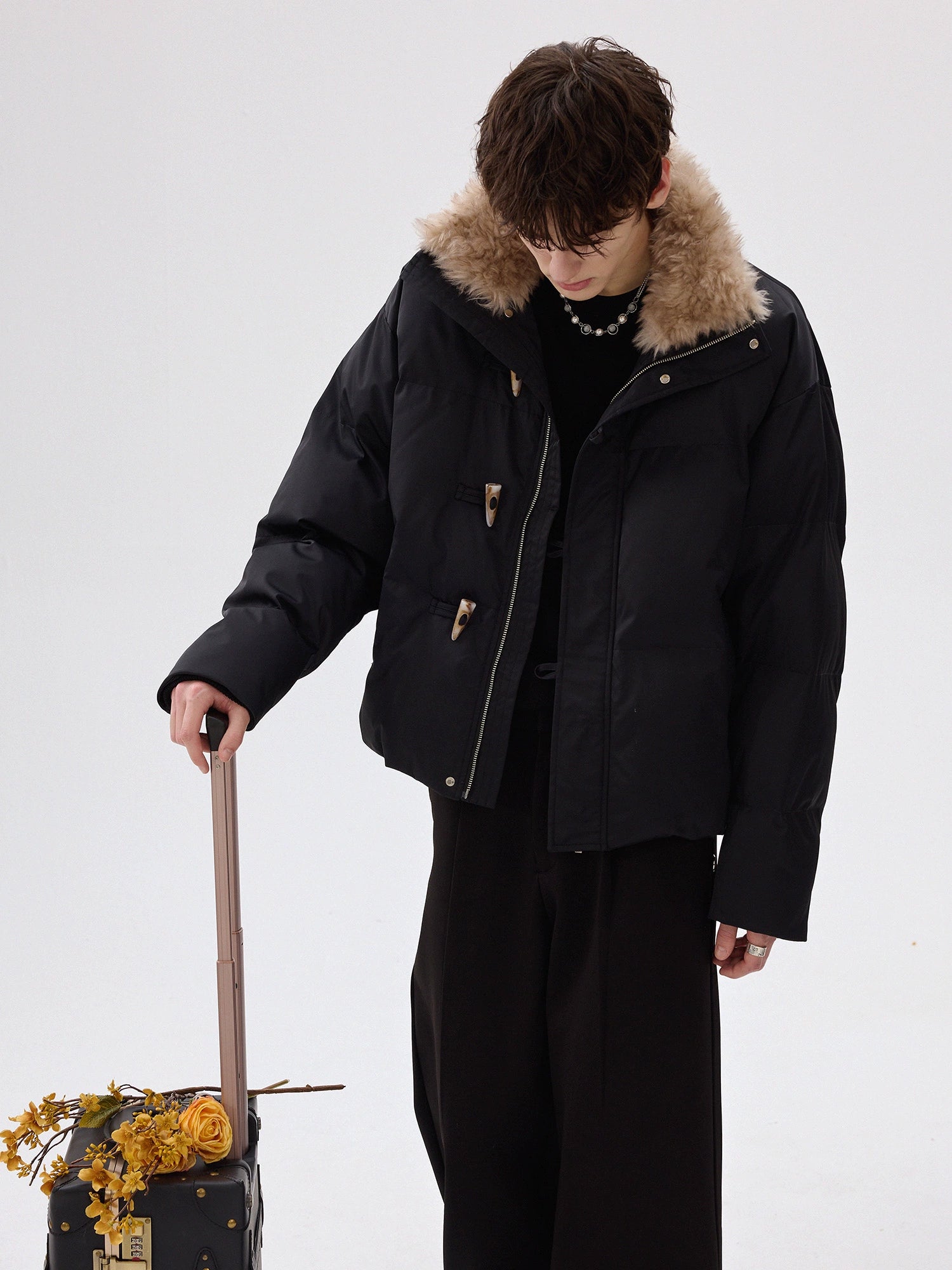 Korn Düğmesi Kürk Yaka İzole Ceket 