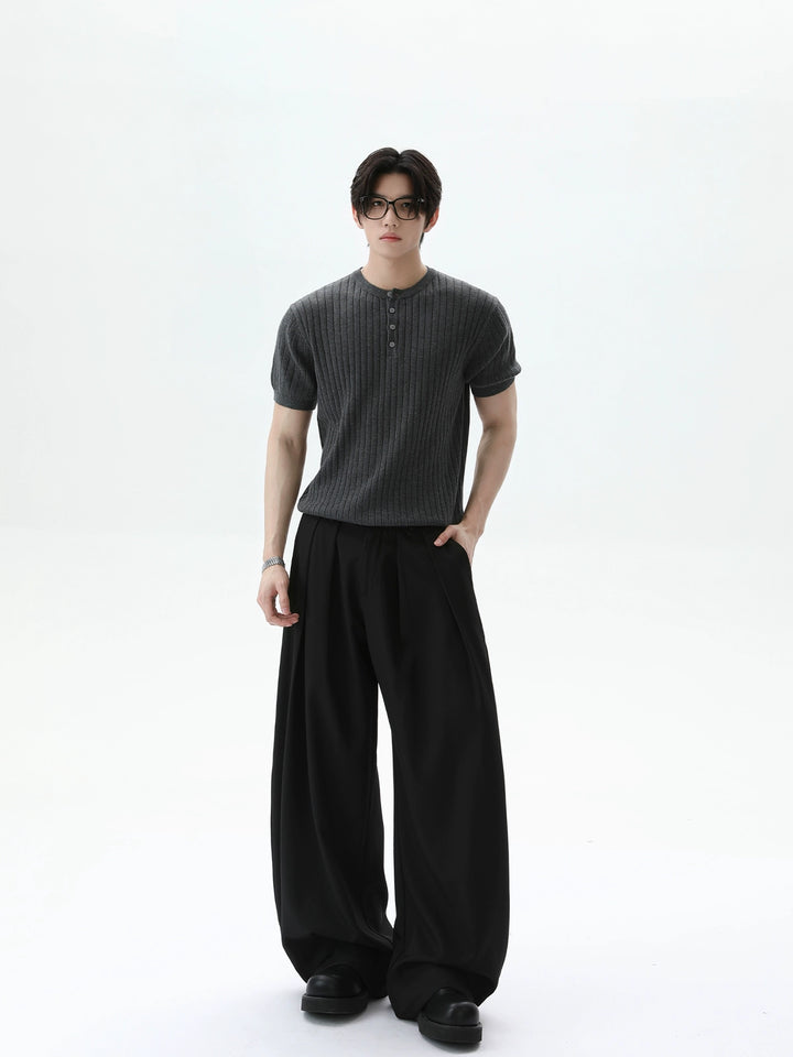 Pullover a maniche corte in maglia a coste Henley 