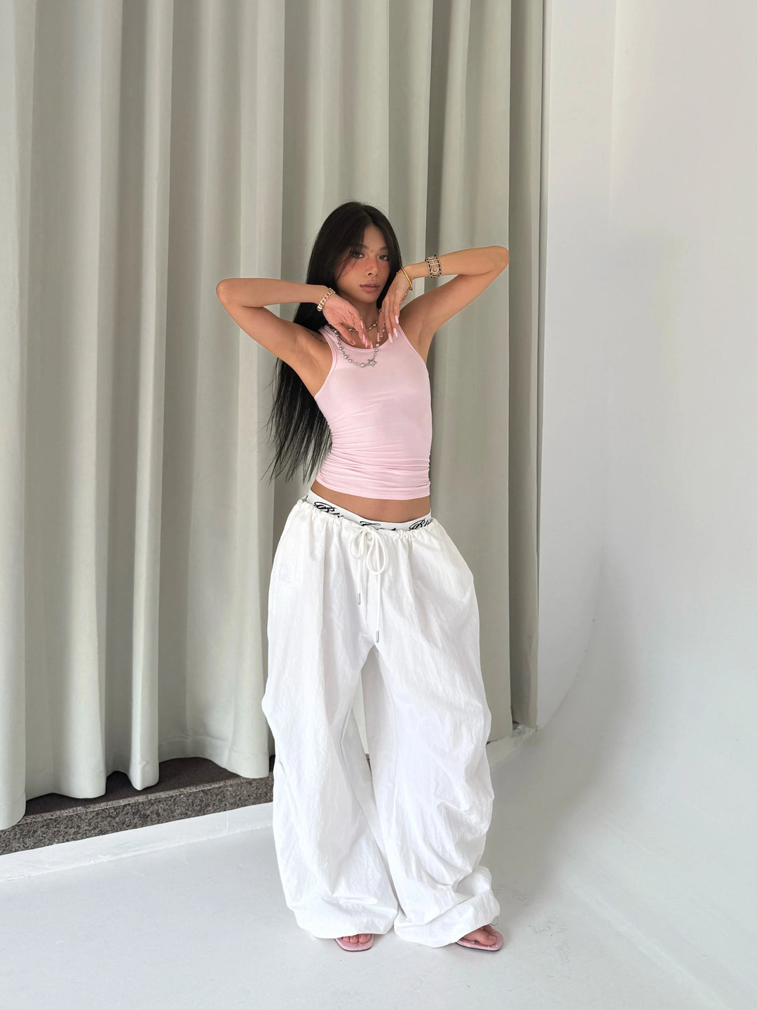 Loose Pleated Wide-Leg Paratrooper Pants