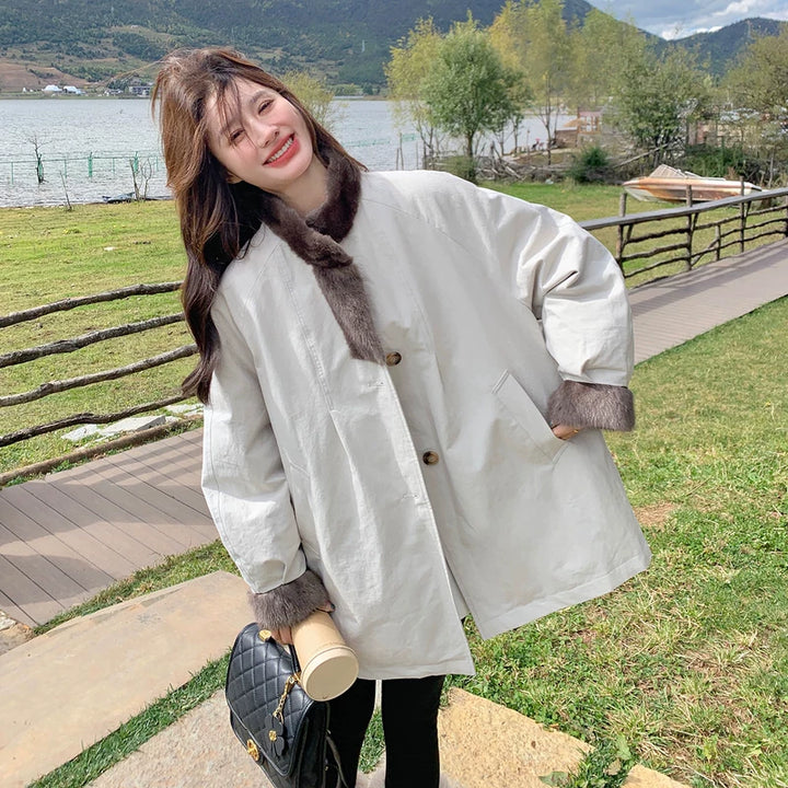 פארקה בינונית באורך עם גזירת פרווה 