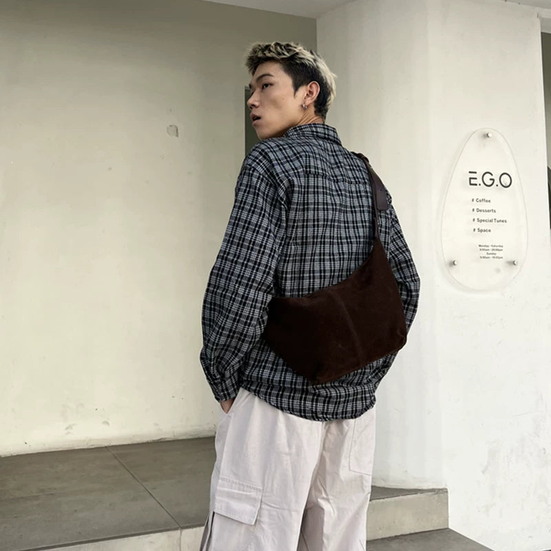 حقيبة هوبو كتف عابرة من جلد السويد بتصميم ريترو 