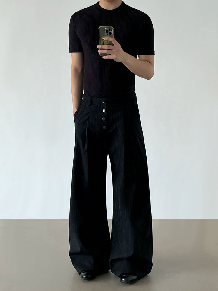 Gestreifte weite High-Waist-Hosen 