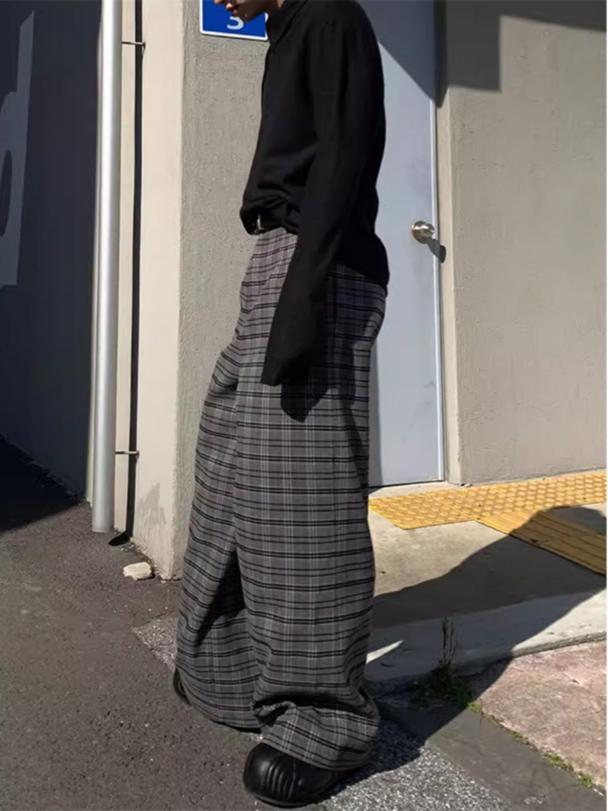 Wide-leg Checked Trousers