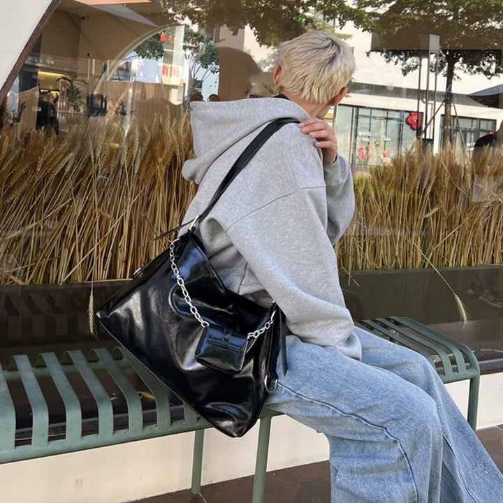 حقيبة كتف متقاطعة بسلسلة PU عتيقة 