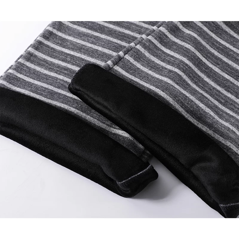 Pantalones de lounge acampanados con cordón a rayas 