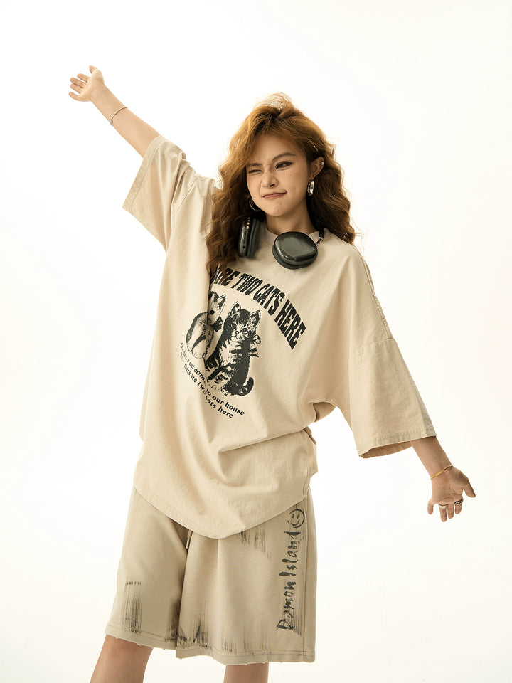 Camiseta oversized con estampado de gato retro desgastado 