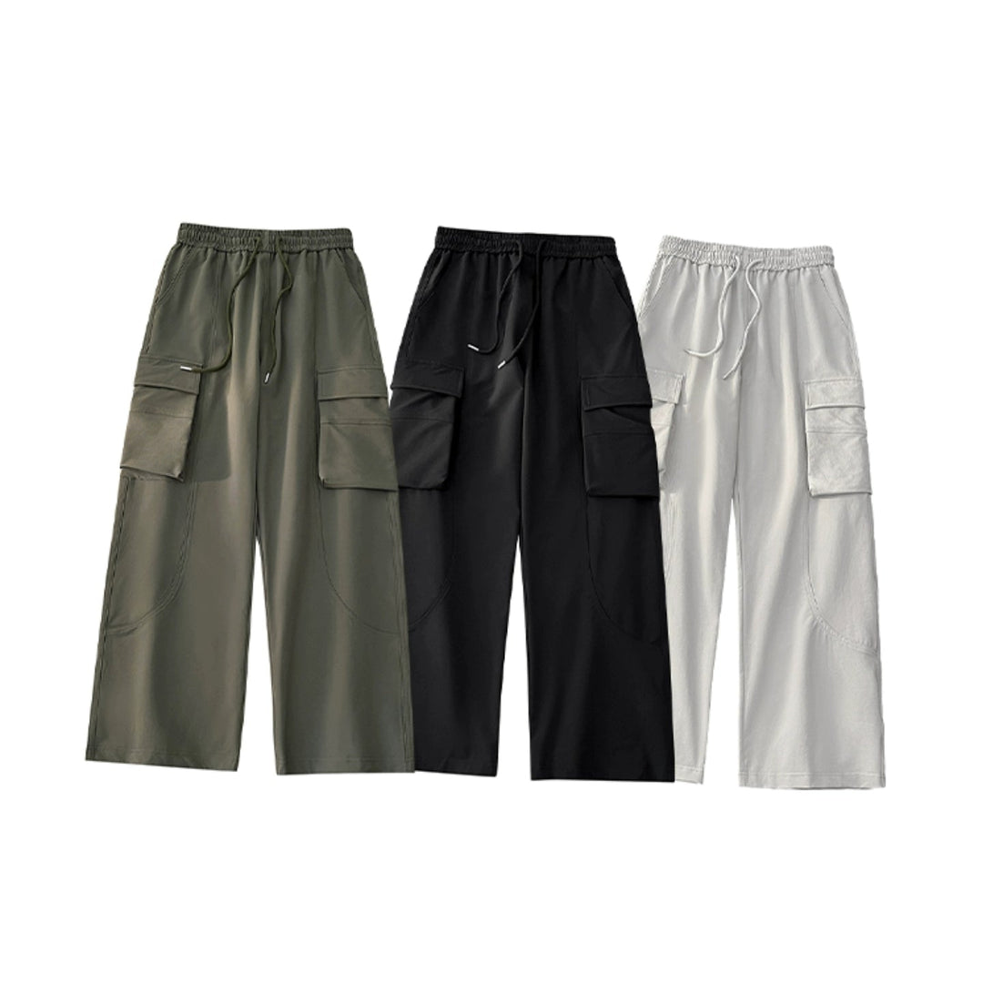 Pantaloni cargo a gamba larga con coulisse e più tasche 