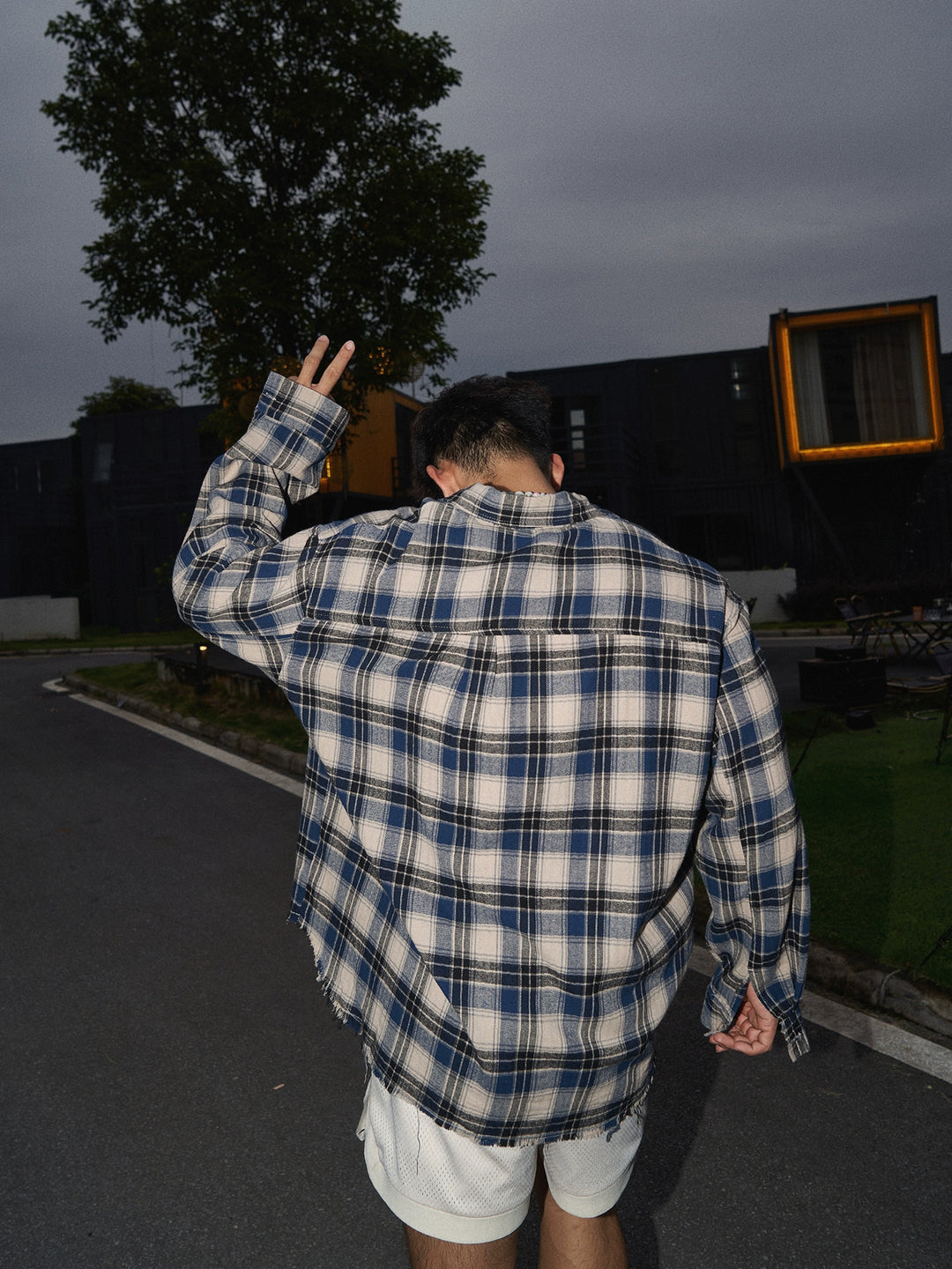 Plaid Distressed Retro Long-Sleeve Shirt