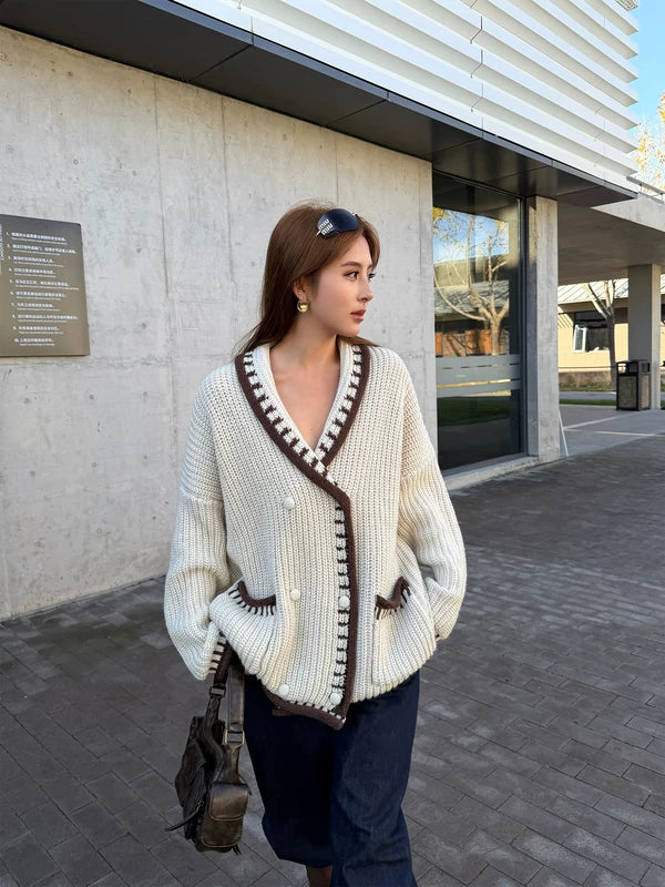 Suéter Cardigan de Tricô de Lã com Decote em V 