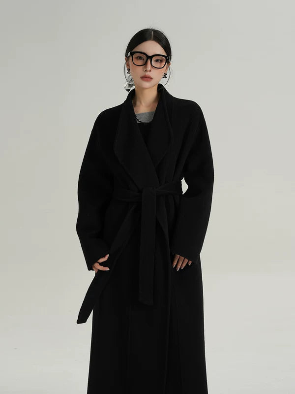 Длинное шершащее пальто с поясом 