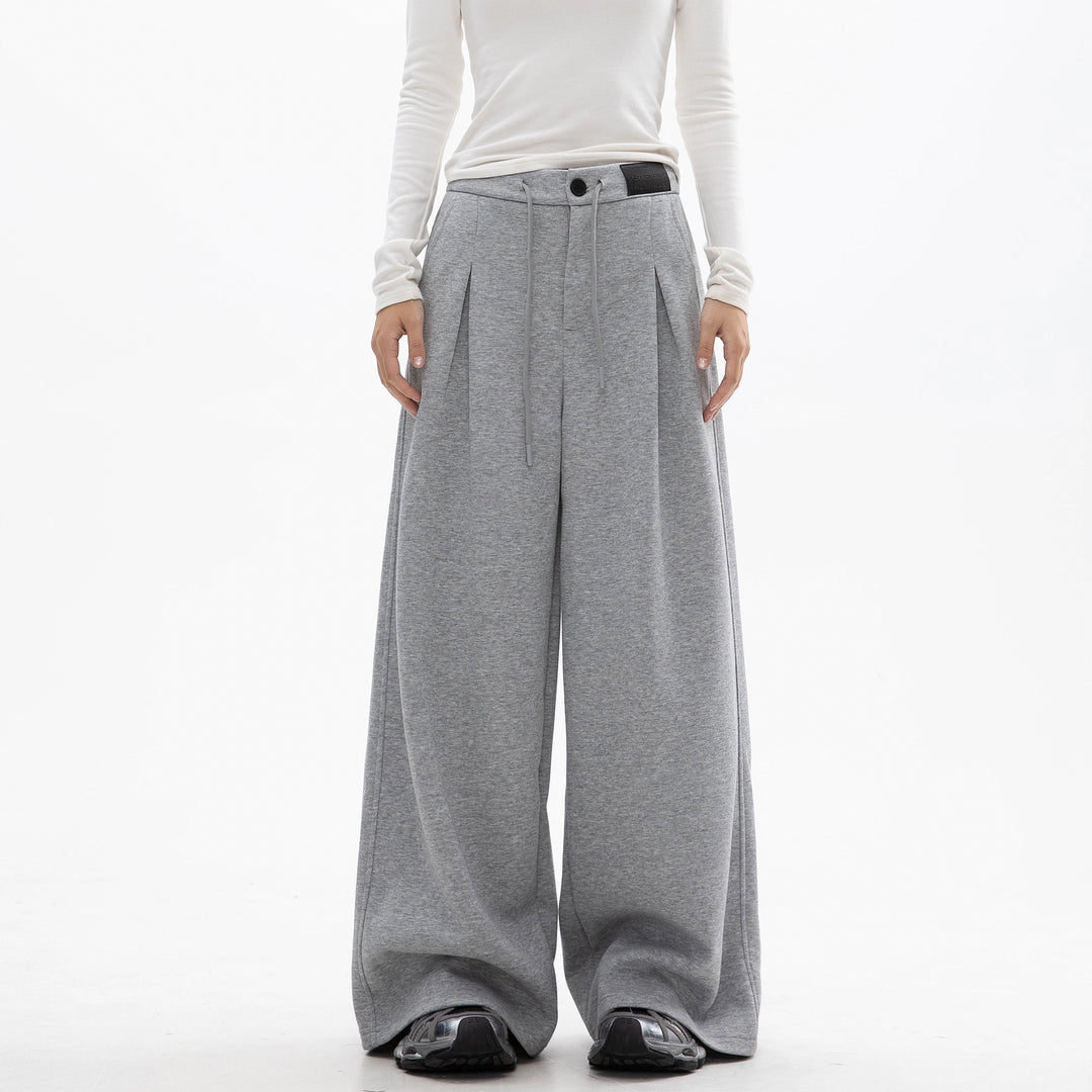Wide-Leg Straight Pleated Pants