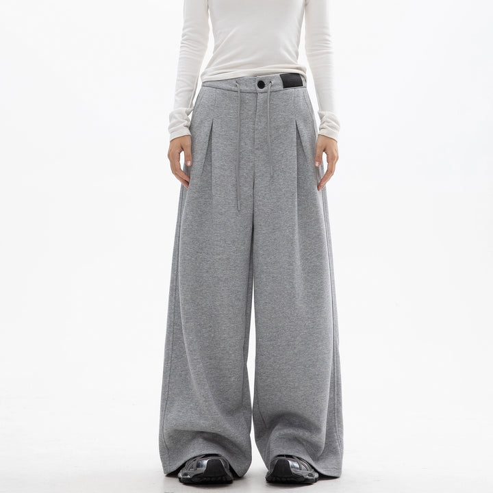 Wide-Leg Straight Pleated Pants
