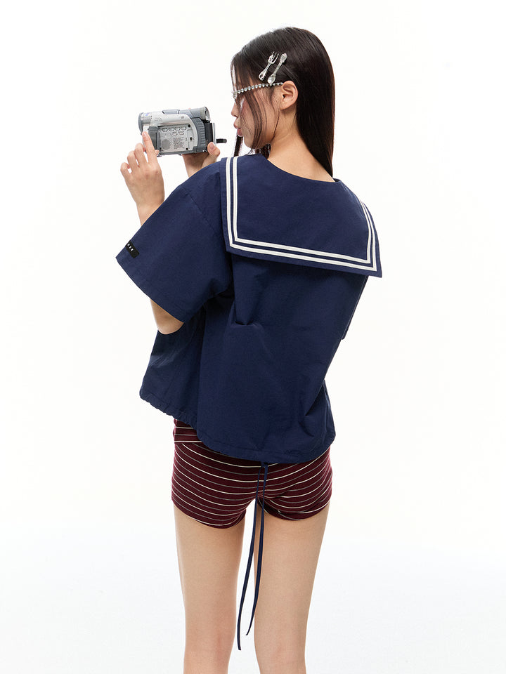 Top retro de manga corta con cuello marinero 