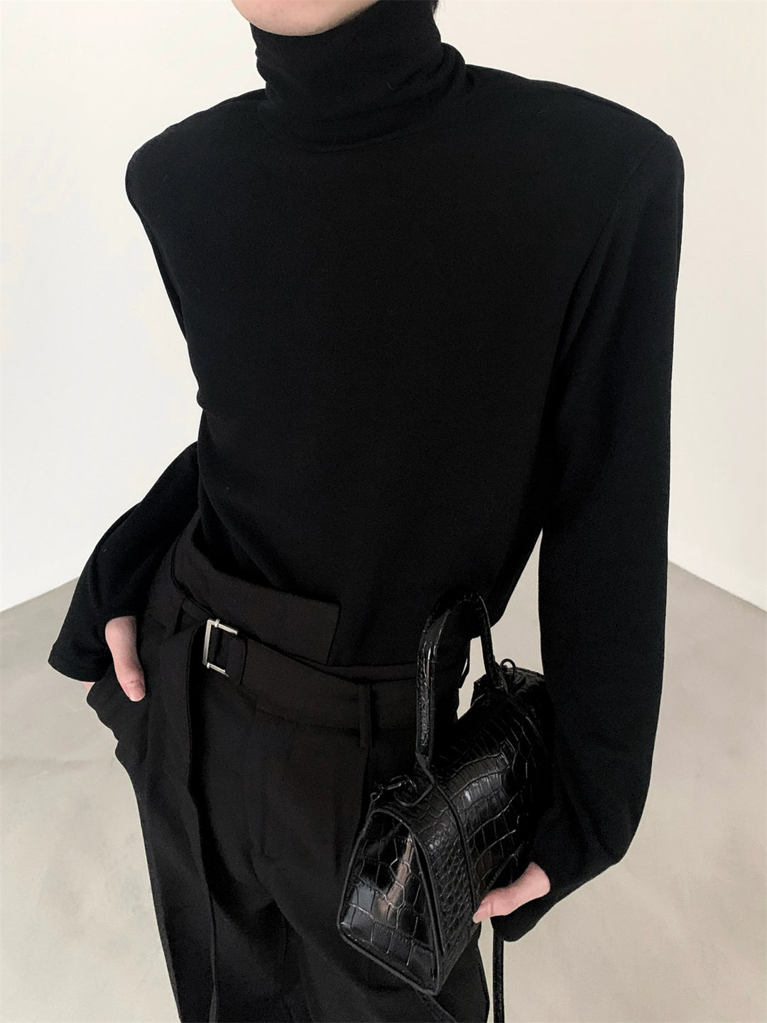 Camiseta de pullover de manga larga con cuello alto 