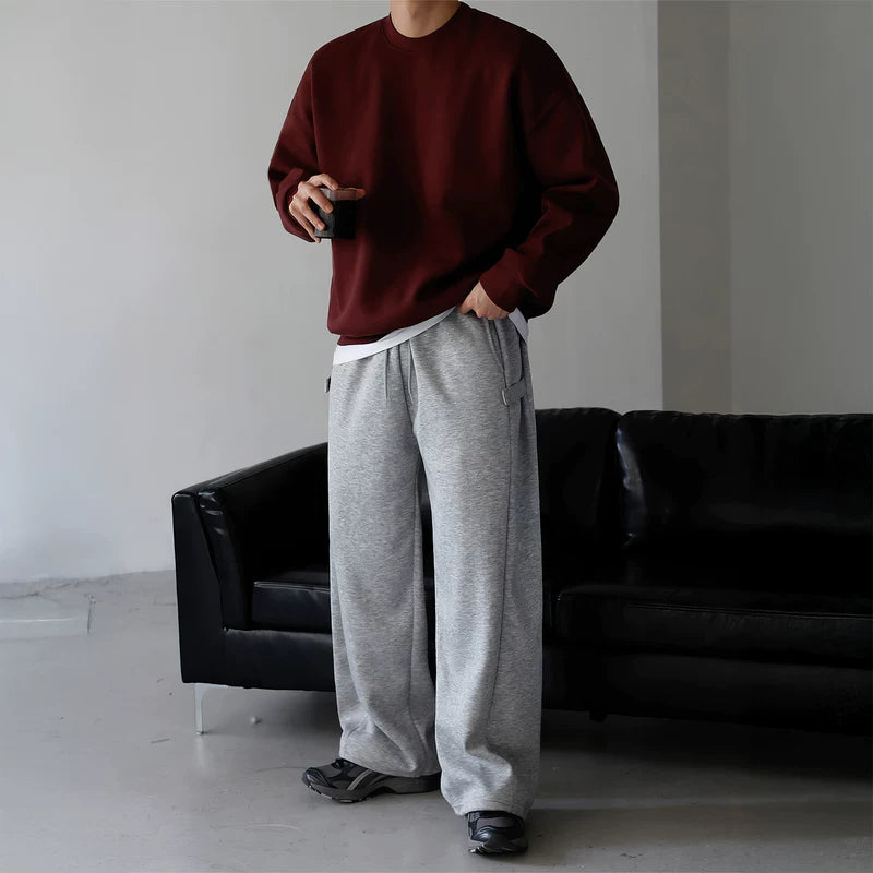 سويت شيرت فضفاض بياقة دائرية بتصميم مينيمالي 