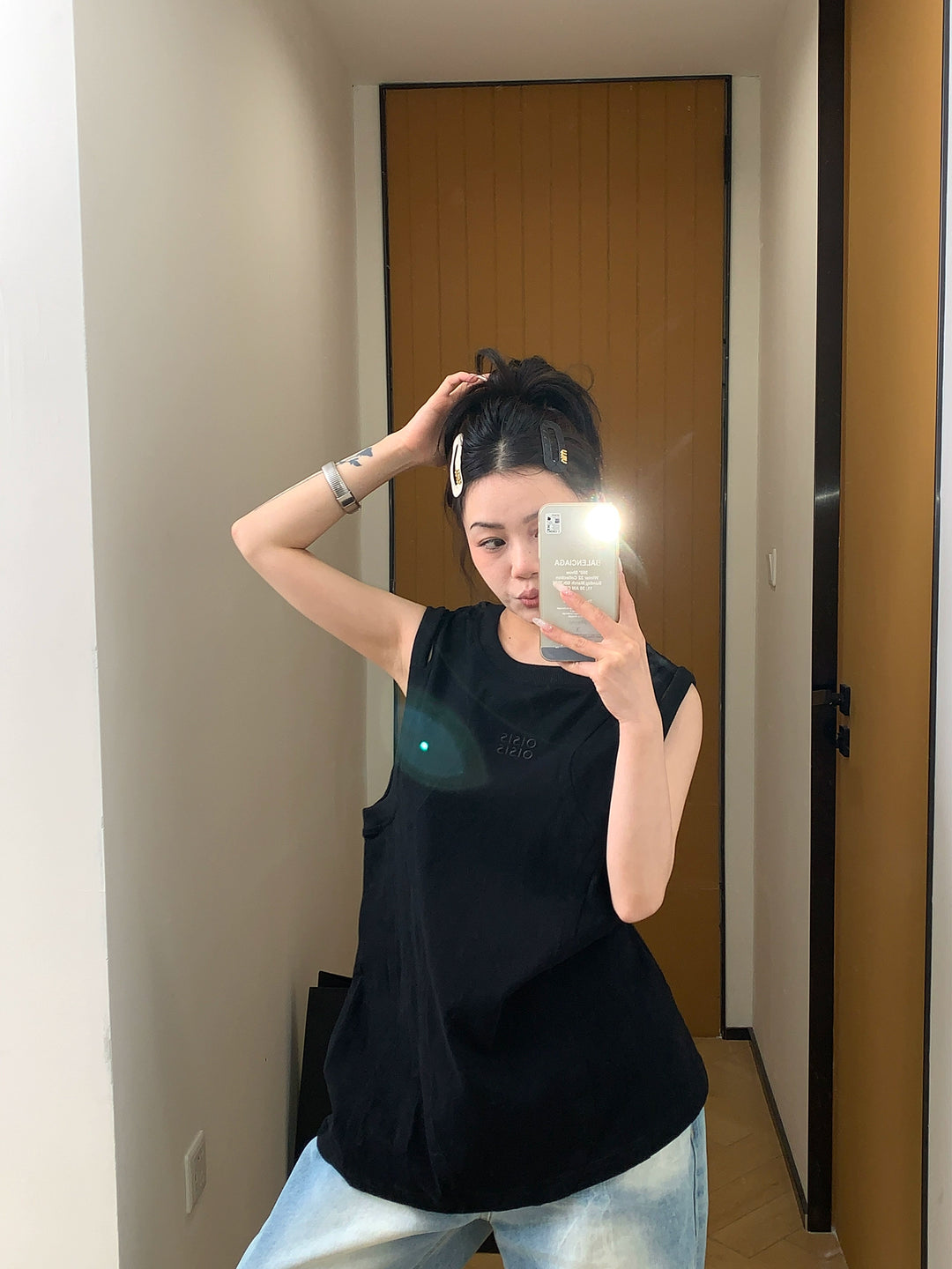 Sleeveless Embroidered Loose Turtleneck Vest