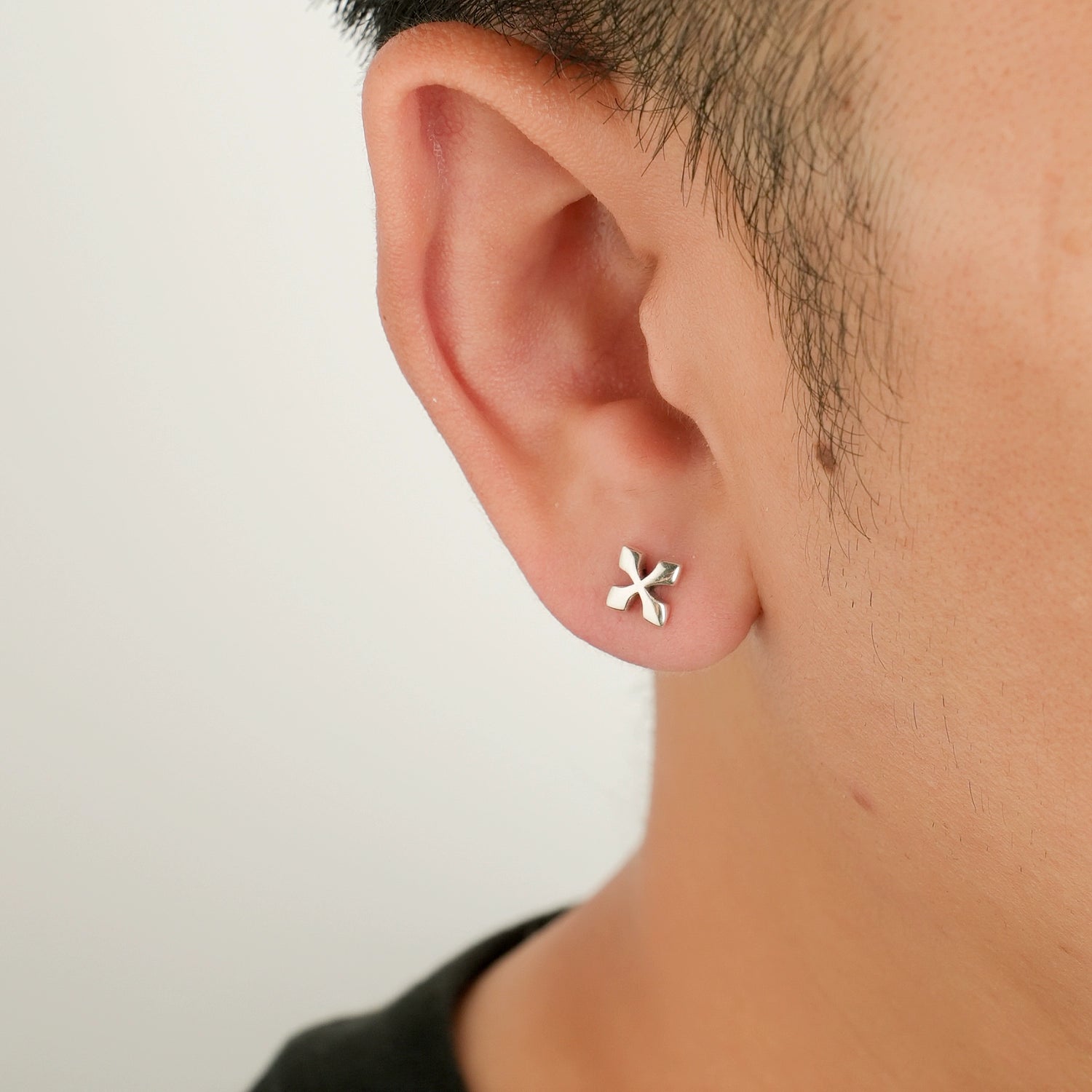 Sterling Gümüş Çarpı Küpe 