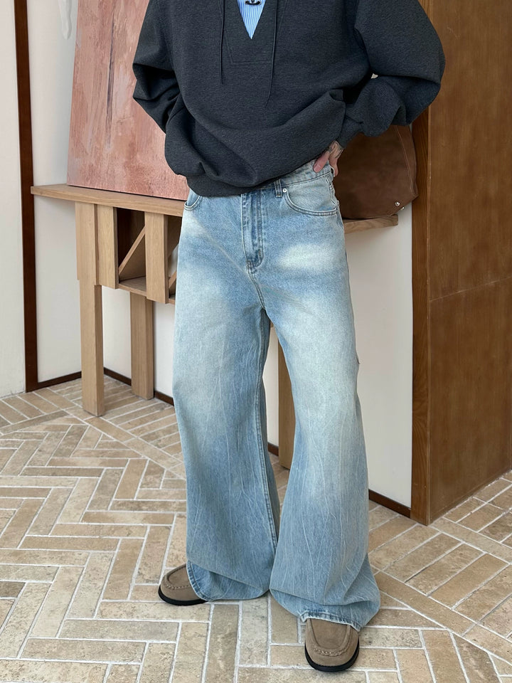 Distressed Washed Wide-Leg Jeans
