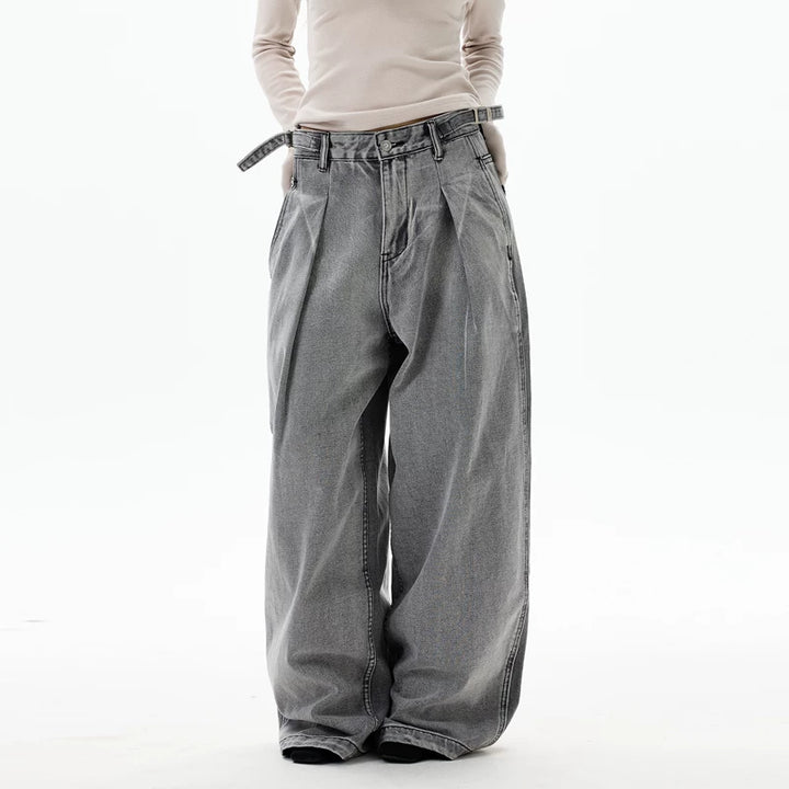 Jeans plissés à taille ajustable et jambes larges 