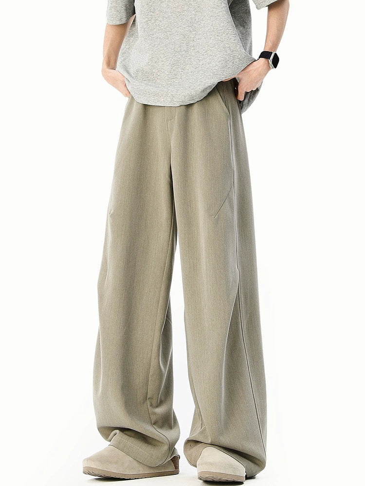 Wide-Leg Straight Fit Pleated Pants
