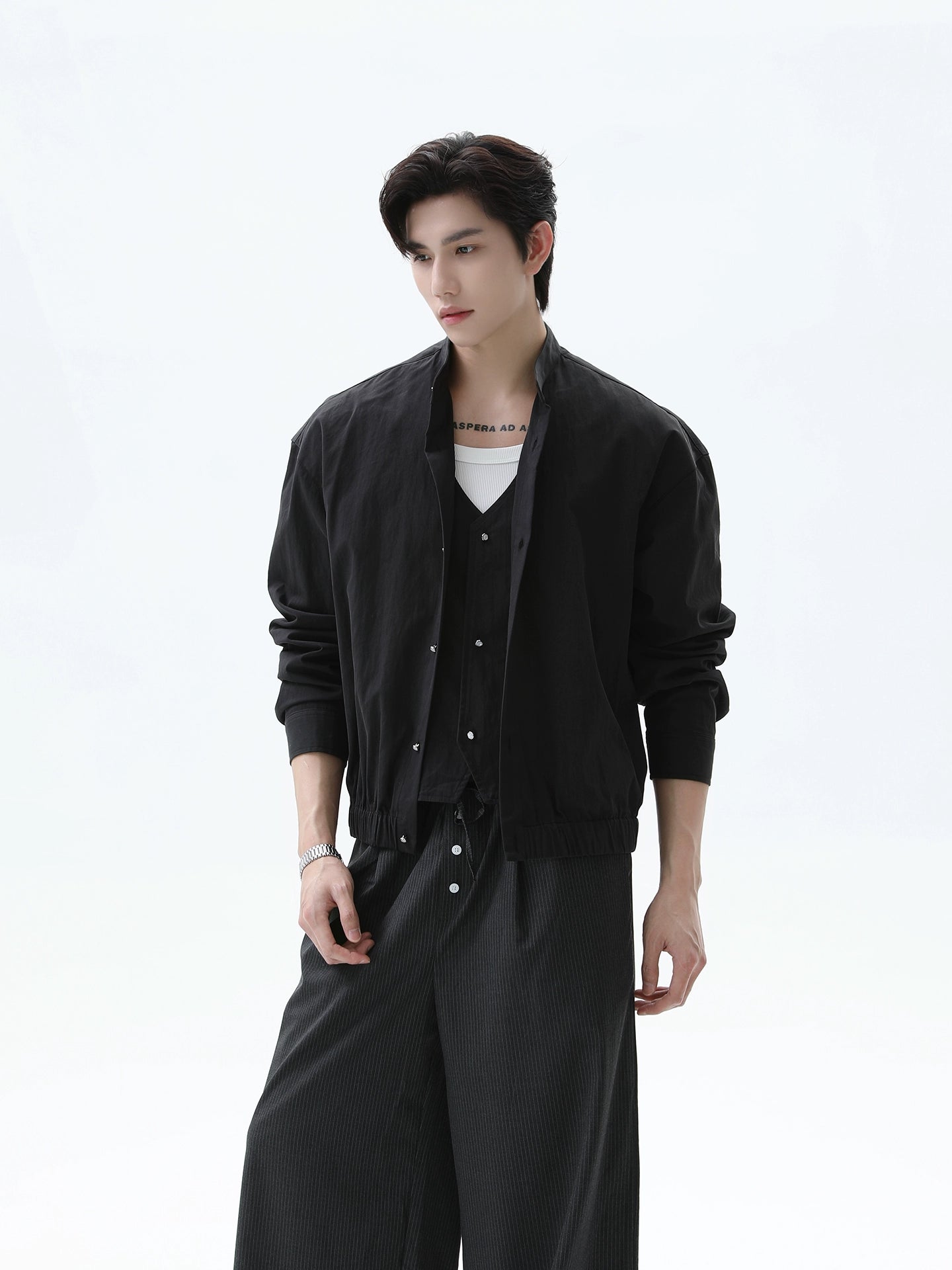 İki Parça Dik Yaka Gömlek ve Pantolon 