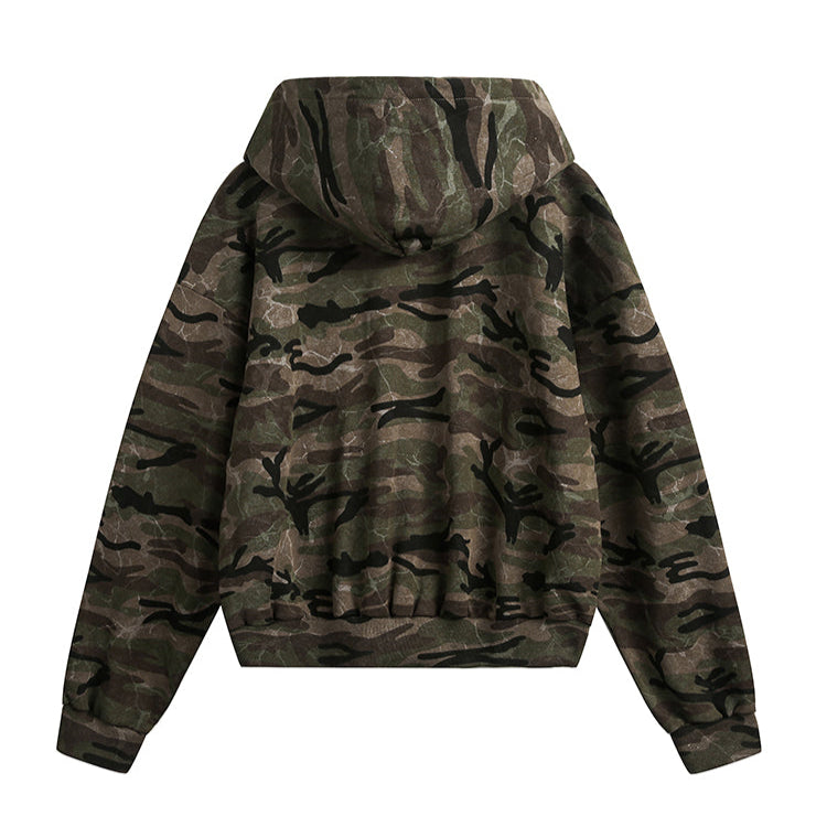 سترة بقلنسوة مزودة بسحاب بتصميم تمويه 