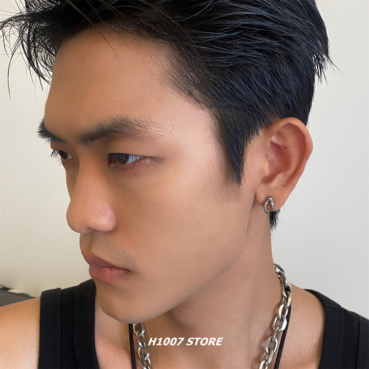 Dragon Claw Retro Stud Earrings