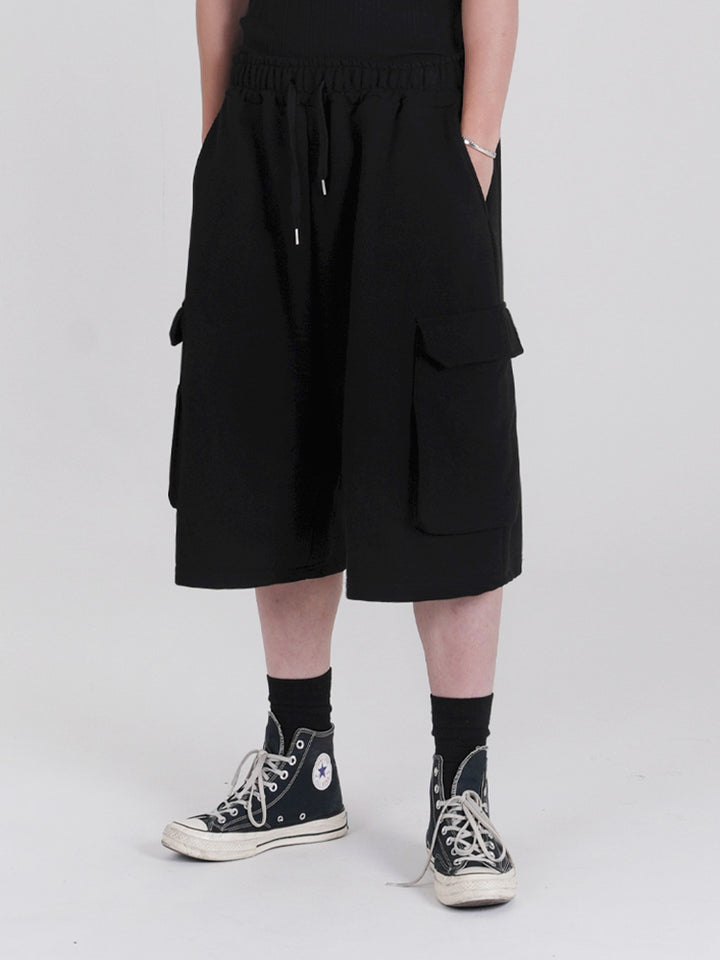 Wide-Leg Cargo Cropped Pants
