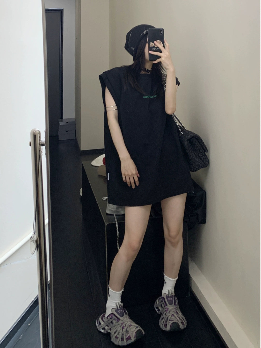Embroidered Sleeveless Loose Top