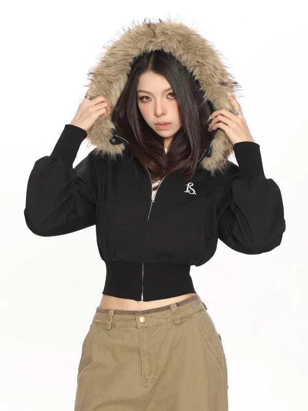 Chaqueta con capucha de forro polar recortada con ribete de piel 