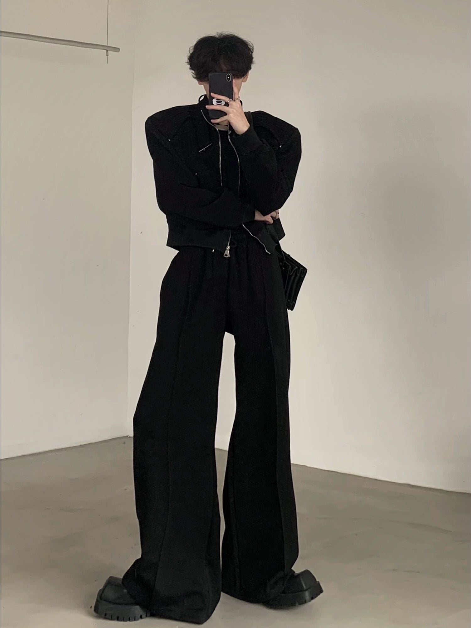 Traje deportivo casual con chaqueta de hombrera 