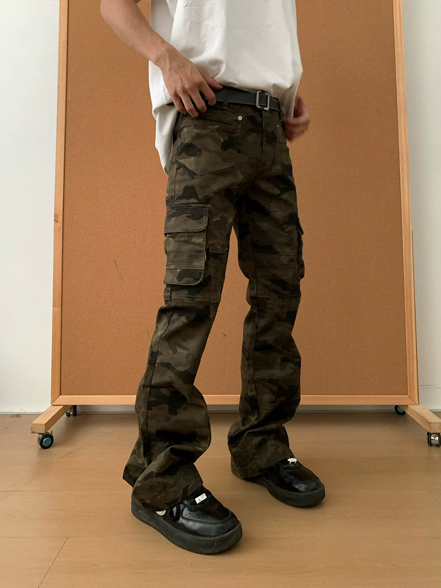 Pantalons décontractés évasés en camouflage 