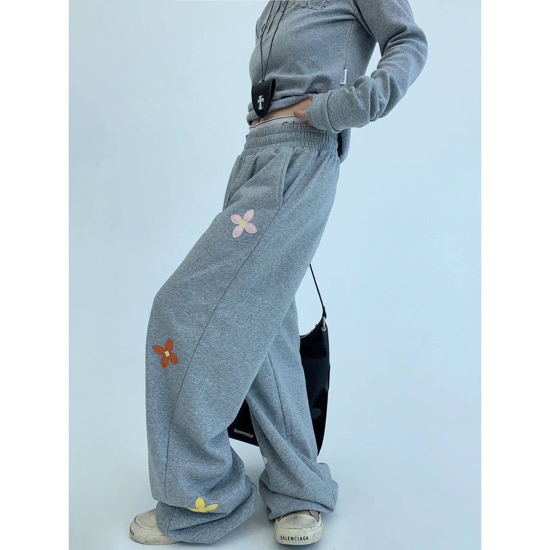 Embroidered Straight Leg Sweatpants Pants