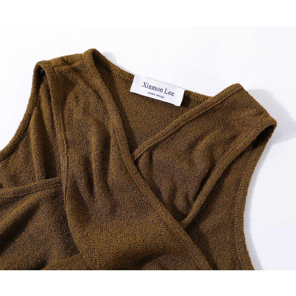 Sleeveless Crossover Neck Tank Top