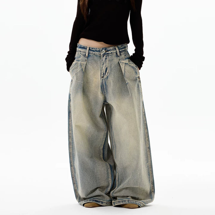 Wide-Leg Pleated Loose Fit Jeans