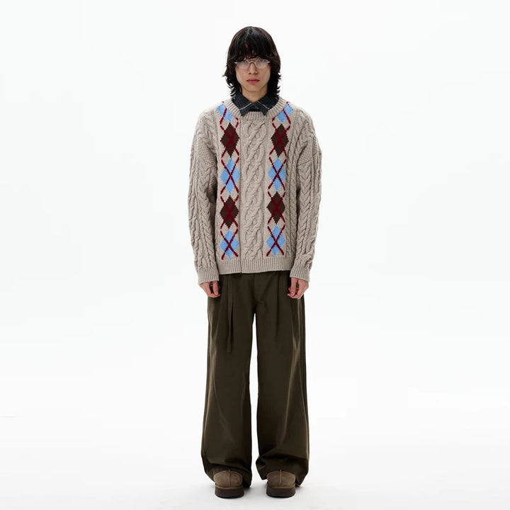 Pull en maille torsadée à motif losange avec col rond 