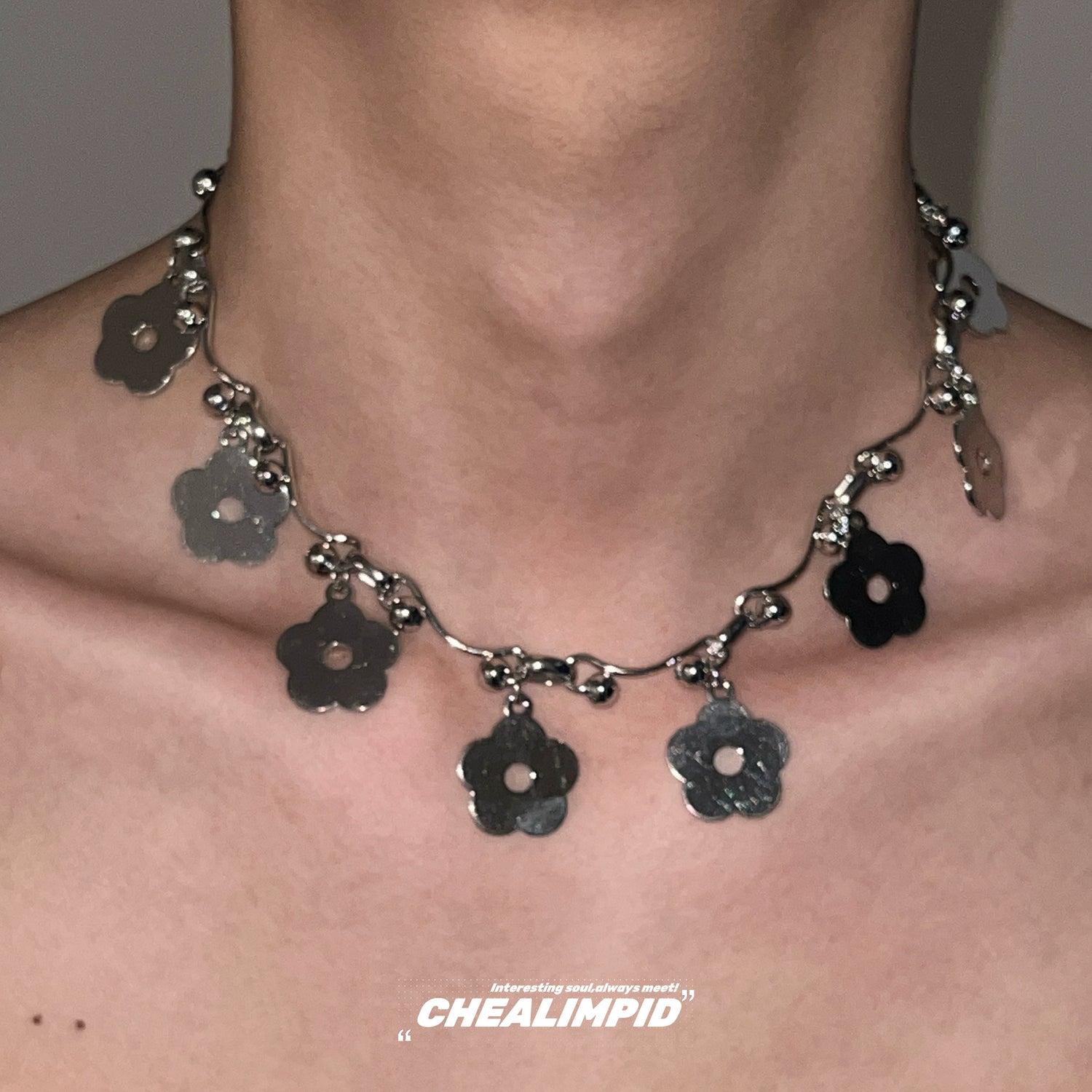 Metal Flower Pendant Necklace