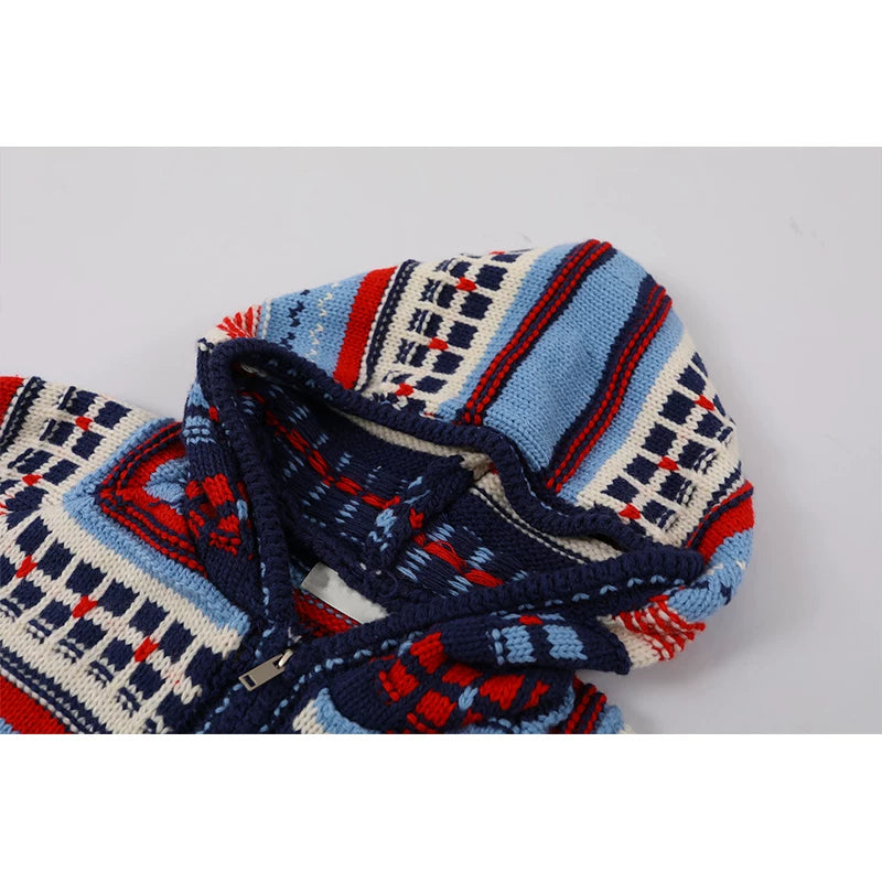 سترة كارديجان مزخرفة بسحاب وقبعة محبوكة 