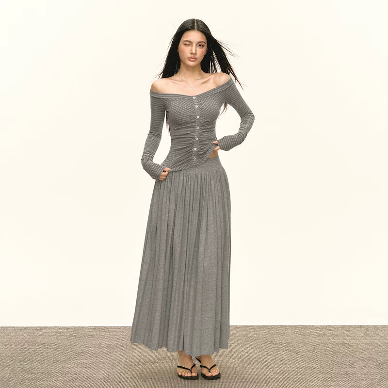 Ελαστική Μπλούζα με Ανοιχτούς Ώμους και Στενή Γραμμή 