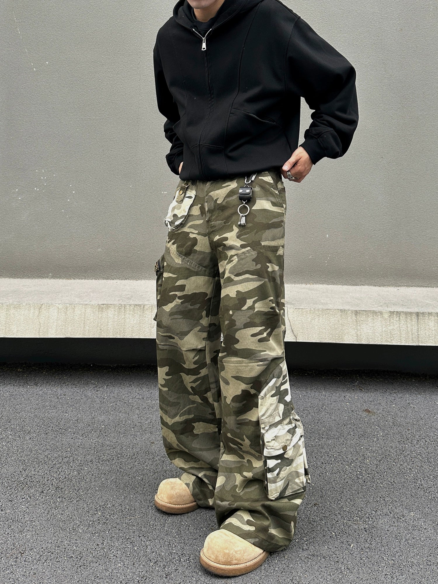 سروال عسكري فضفاض واسع مزخرف 