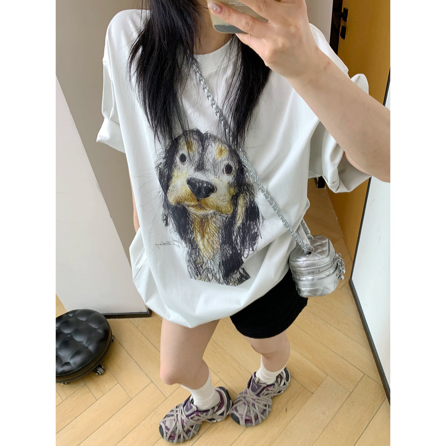 Cartoon Dog Graffiti Übergroßes T-Shirt 