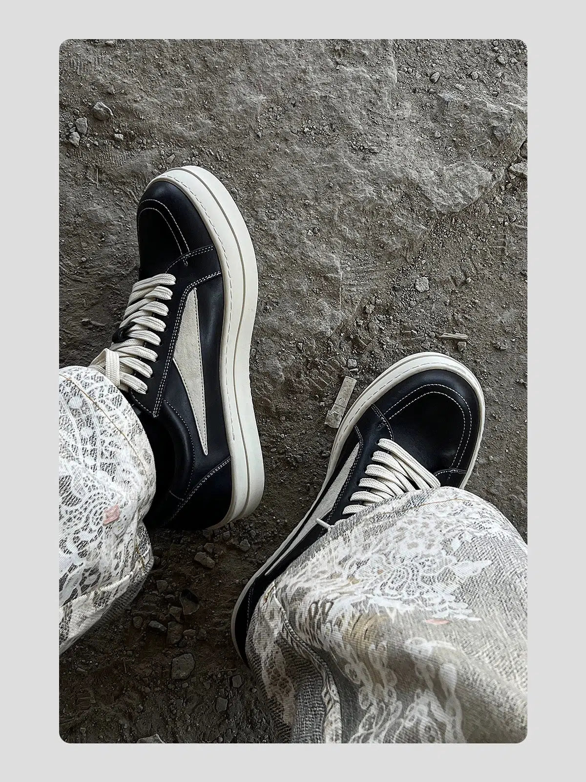 Inverted Curled Toe Leather Sneakers