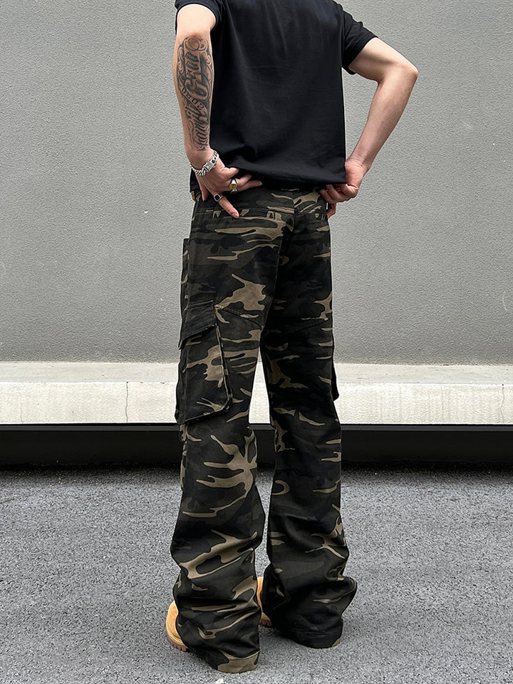 Camouflage Multi-pocket Flared Pants