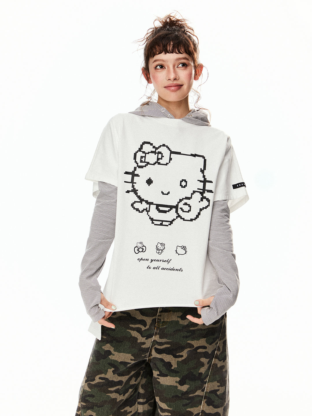 Blusa de Gola Alta Irregular com Estampa de Gato 
