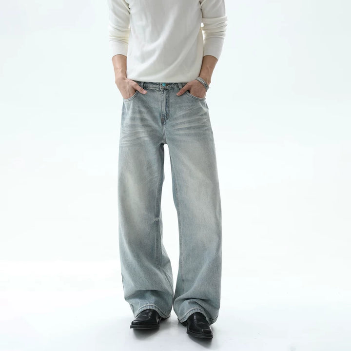 Distressed Loose Fit Wide-Leg Jeans