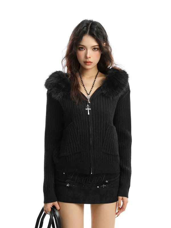 Suéter de punto con capucha y cuello de piel desmontable 